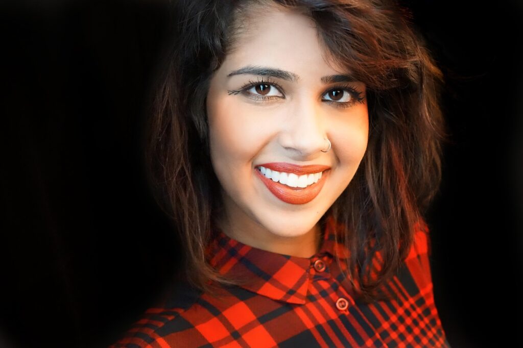 woman, portrait, fashion, young, people, mindset, girl, female, person, happy, model, lifestyle, hair, attractive, glamour, adult, style, modern, lady, smile, fashionable, stylish, face, casual, makeup, urban, black city, black happy, black fashion, black model, black smile, black makeup, black hair, black happiness, black lady, mindset, mindset, mindset, mindset, mindset